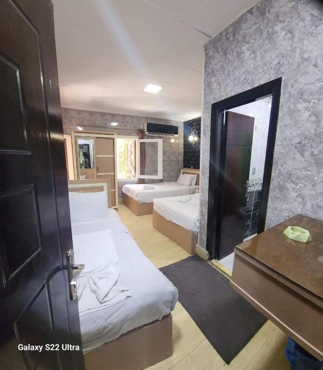 Cairo Hotel ภายนอก รูปภาพ