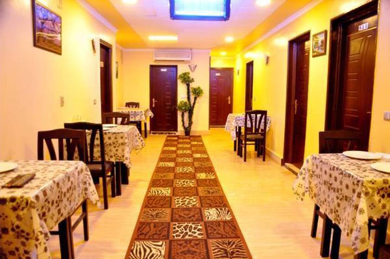 Cairo Hotel ภายนอก รูปภาพ